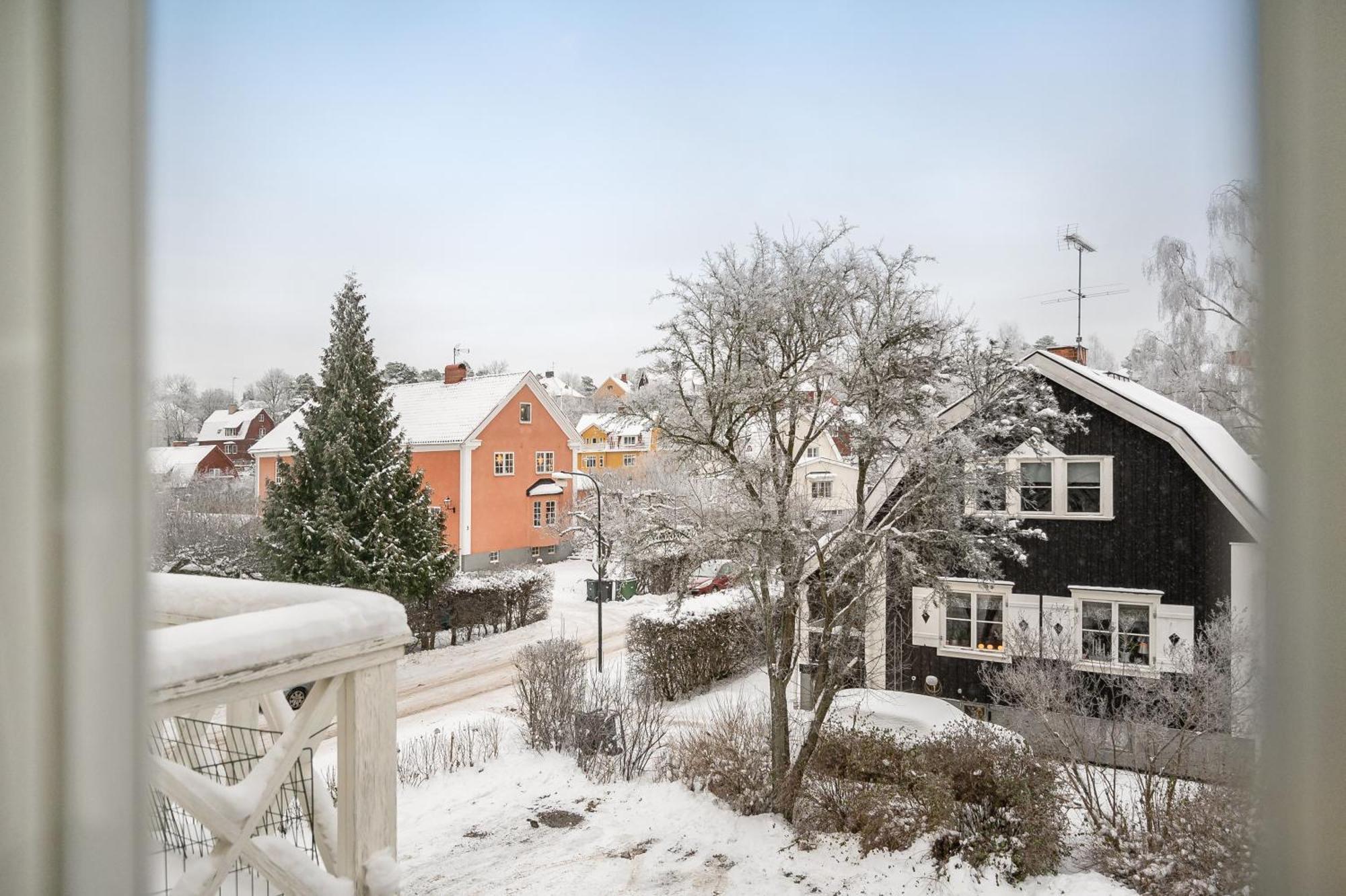 Central Beautiful Modern Accommodation Near Stockholm City Exterior foto